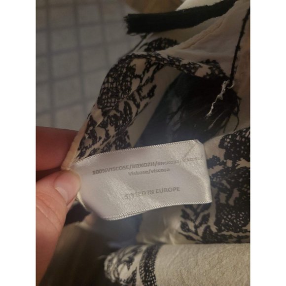 Laetitia Vintage Pattern Oversized Hanky Hem Kimono/Cardigan with tassels OS - Picture 6 of 10